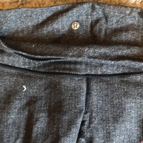 Lulu lemon leggings - Picture 2 of 2